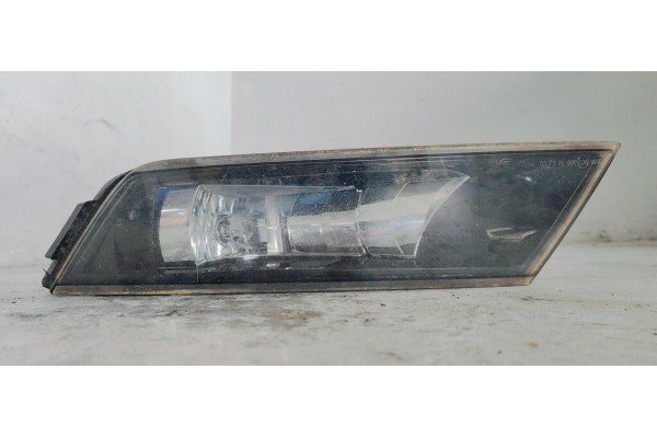 Recambio de faro antiniebla derecho para skoda superb (3v3) 2.0tdi 150 fap referencia OEM IAM 3V0941700  
