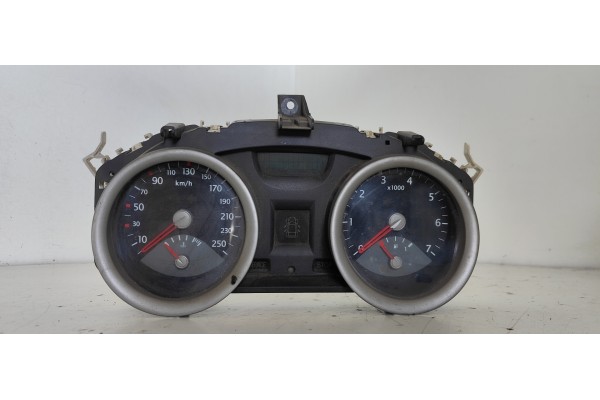 Recambio de cuadro instrumentos para renault megane ii classic berlina confort expression referencia OEM IAM 82003644007  