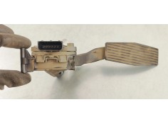 Recambio de pedal acelerador para opel astra j lim. 1.6 cdti referencia OEM IAM 13252702  