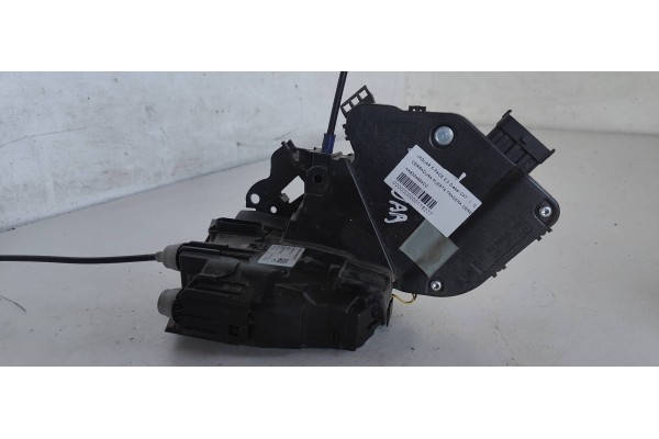 Recambio de cerradura puerta trasera derecha para jaguar f-pace 2.0 diesel cat referencia OEM IAM HK8324994CC C47886102 