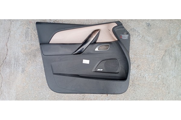 Recambio de guarnecido puerta delantera izquierda para citroen c4 grand picasso exclusive referencia OEM IAM   