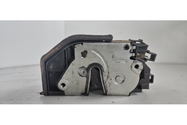 Recambio de cerradura puerta delantera derecha para bmw x3 (e83) 2.0 turbodiesel cat referencia OEM IAM 7154628  