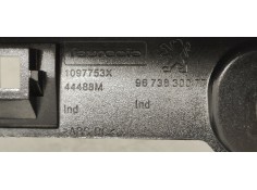 Recambio de rejilla aireadora para peugeot 208 1.6 hdi 92 fap referencia OEM IAM 9673830077  