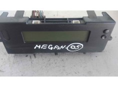 Recambio de pantalla multifuncion para renault megane ii berlina 3p 2.0 referencia OEM IAM 8200290542C  