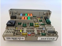 Recambio de caja reles / fusibles para bmw serie 1 berlina (e81/e87) 2.0 16v diesel cat referencia OEM IAM 690662105  