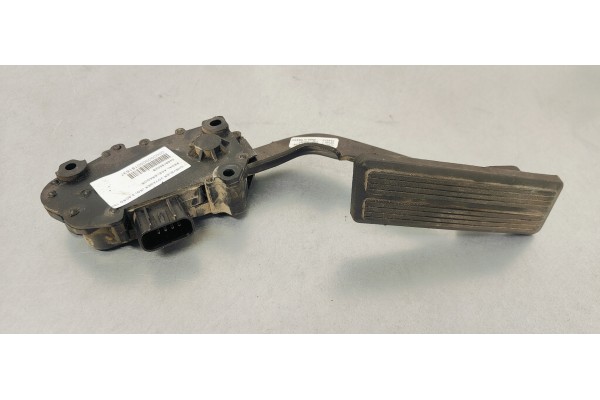 Recambio de pedal acelerador para chrysler voyager (rg) 2.8crd 150 referencia OEM IAM 04861650AB  