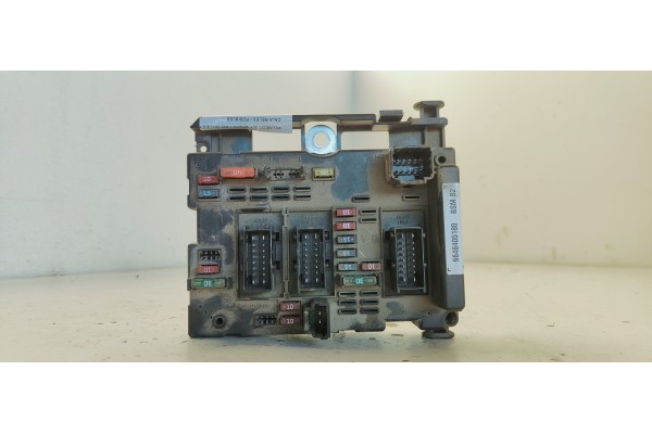 Recambio de caja reles / fusibles para peugeot 307 break / sw (s1) break xt referencia OEM IAM 9646405180  