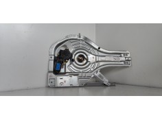 ELEVALUNAS TRASERO IZQUIERDO 834702E010 