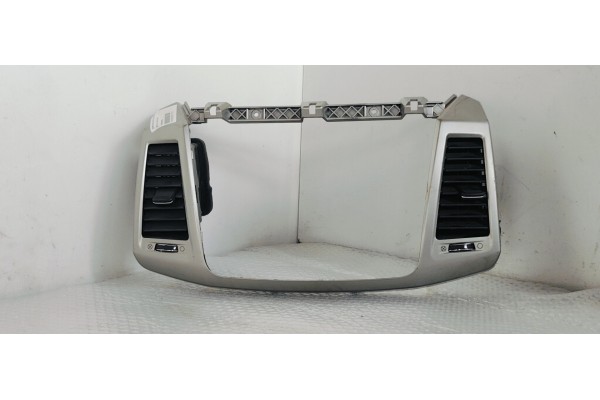 Recambio de rejilla aireadora para ssangyong rexton 2.2 xdi 180 fap referencia OEM IAM 7655036000  