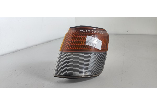 Recambio de piloto delantero izquierdo para mitsubishi montero (v20/v40) 2.5 turbodiesel referencia OEM IAM 21037746  