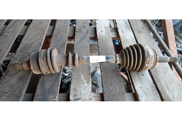 Recambio de transmision delantera izquierda para saab 900 berlina 2.0 cat referencia OEM IAM   