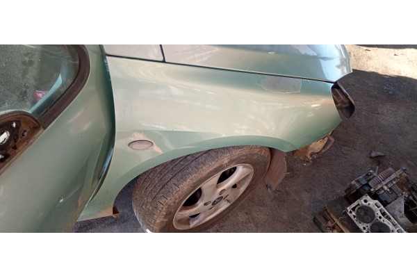 Recambio de aleta delantera derecha para peugeot 307 break / sw (s1) break xt referencia OEM IAM   