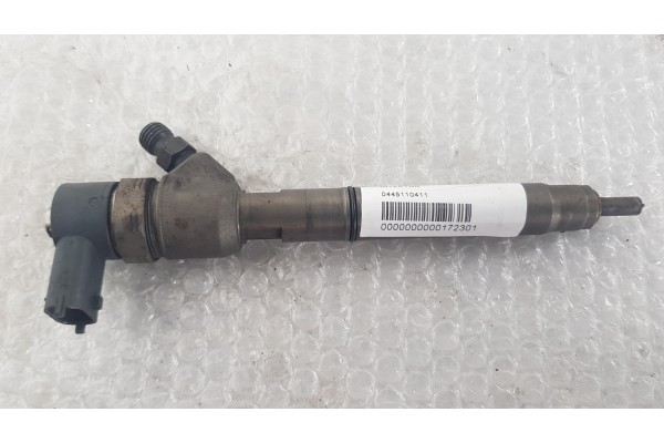 Recambio de inyector para hyundai i40 i40 berlina fase 2 referencia OEM IAM 0445110411  