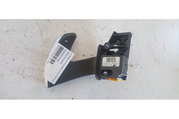Recambio de mando volante para citroen c4 picasso exclusive referencia OEM IAM P3460900131509 96591774XT 