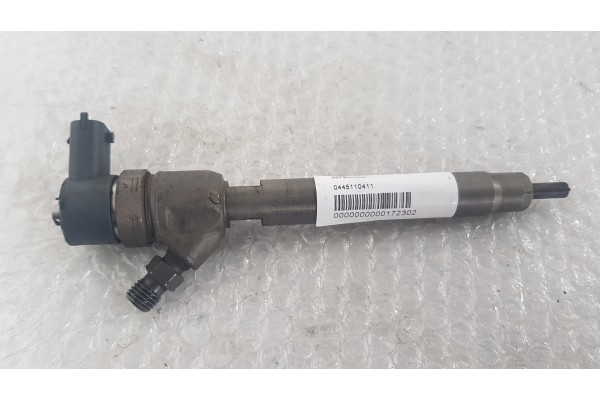 Recambio de inyector para hyundai i40 i40 berlina fase 2 referencia OEM IAM 0445110411  
