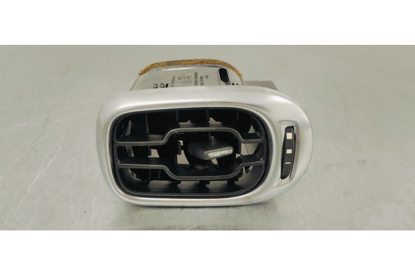 Recambio de rejilla aireadora para citroen c3 picasso 1.6 hdi 92 fap referencia OEM IAM 9683043377  