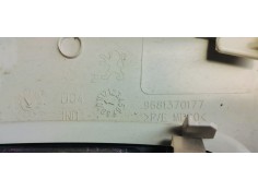 Recambio de luz interior para peugeot 3008 1.6hdi 115 fap referencia OEM IAM 9681370177  