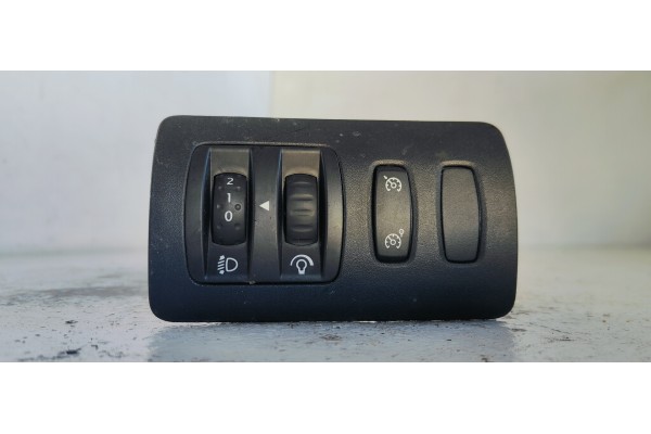Recambio de mando luces para renault clio iii 1.5dci 85 referencia OEM IAM 8200407756  