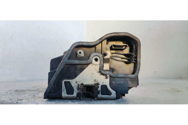 Recambio de cerradura puerta delantera izquierda para bmw x3 (e83) 3.0d 204 4x4 referencia OEM IAM 7154619  