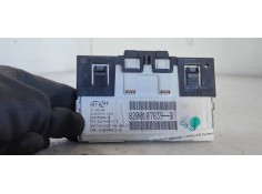 Recambio de pantalla multifuncion para renault megane ii familiar dynamique confort referencia OEM IAM 8200107839B  