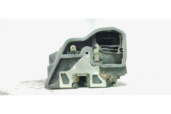 Recambio de cerradura puerta trasera izquierda para bmw x3 (e83) 3.0d 204 4x4 referencia OEM IAM 7154629  