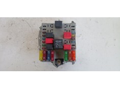 Recambio de caja reles / fusibles para fiat punto berlina (188) 1.2 cat referencia OEM IAM 46760253  