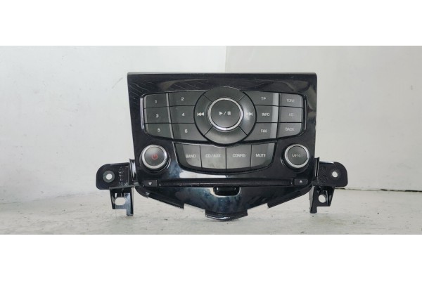 Recambio de sistema audio / radio cd para chevrolet cruze 1.6 i 113 referencia OEM IAM 96948426  