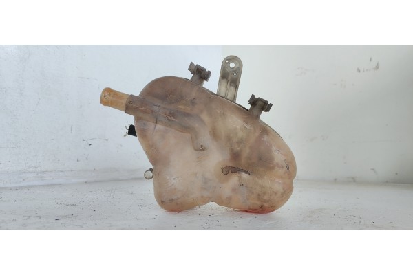 Recambio de deposito expansion para opel corsa d enjoy referencia OEM IAM 55702165  