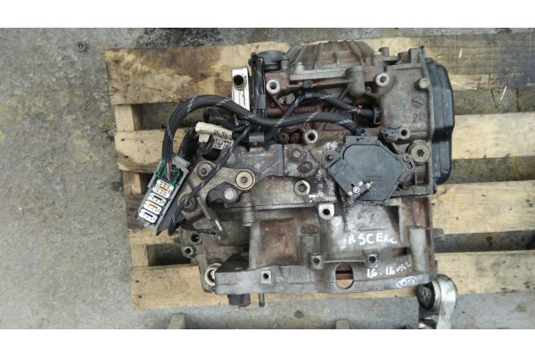 Recambio de caja cambios para renault scenic (ja..) 1.6 16v referencia OEM IAM DP0030M 006882 