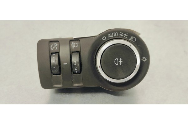 Recambio de mando luces para opel insignia berlina 2.0 cdti referencia OEM IAM 23197913  