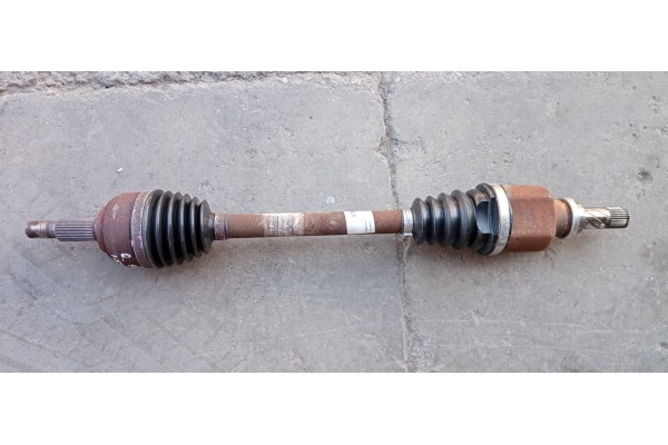 Recambio de transmision delantera izquierda para renault scenic ii confort dynamique referencia OEM IAM 8200623806  