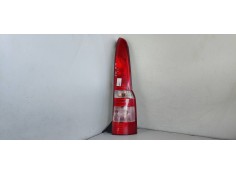 Recambio de piloto trasero derecho para fiat panda (169) 1.2 cat referencia OEM IAM 28028008  