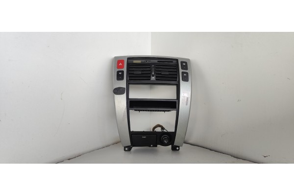 Recambio de pantalla multifuncion para hyundai tucson (jm) 2.0 crdi cat referencia OEM IAM 945102E001  