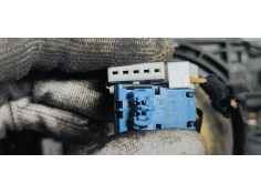 Recambio de mando multifuncion para peugeot 3008 1.6hdi 115 fap referencia OEM IAM 96773912XT  