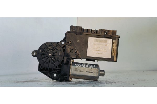 Recambio de motor elevalunas delantero derecho para volkswagen touareg (7la) tdi r5 referencia OEM IAM 3D1959792A  