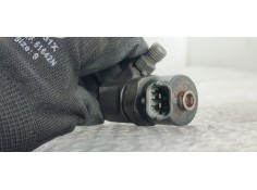 Recambio de inyector para renault scenic ii emotion referencia OEM IAM 0445110110B  