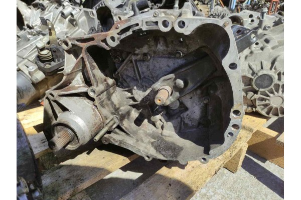 Recambio de caja cambios para renault clio ii fase ii (b/cb0) 1.2 referencia OEM IAM   