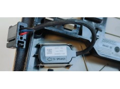 Recambio de luz interior para opel insignia berlina excellence referencia OEM IAM 13339682  