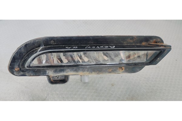 Recambio de faro antiniebla derecho para ssangyong rexton 2.2 xdi 180 fap referencia OEM IAM   