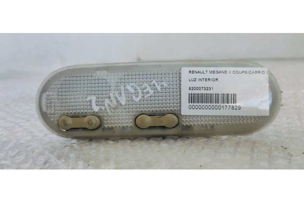Recambio de luz interior para renault megane ii coupe/cabrio luxe dynamique referencia OEM IAM 8200073231  
