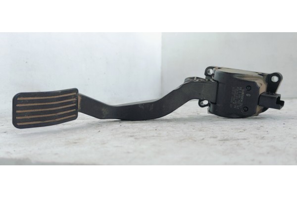 Recambio de pedal acelerador para peugeot 206+ 1.1 i 60 referencia OEM IAM 9687160280  