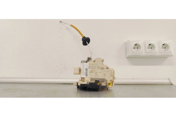 Recambio de cerradura puerta delantera izquierda para audi a3 (8p) 1.2 tsi referencia OEM IAM 4F1837015E  