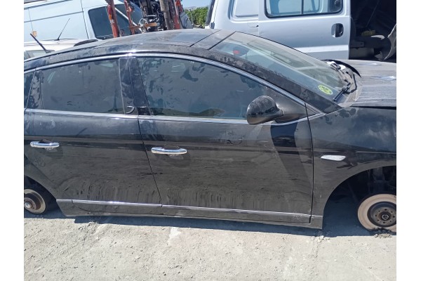 Recambio de puerta delantera derecha para lancia delta (181) oro referencia OEM IAM   