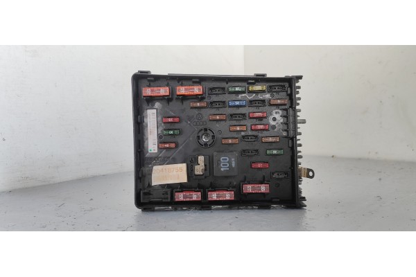 Recambio de caja reles / fusibles para volkswagen passat berlina (3c2) 2.0 tdi referencia OEM IAM 3C0937125  