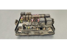 Recambio de caja reles / fusibles para ssangyong rexton 2.7 turbodiesel cat referencia OEM IAM PA66M30 AK7555 