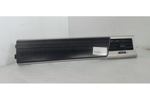 Recambio de rejilla aireadora para ssangyong rexton 2.2 xdi 180 fap referencia OEM IAM 7657136000  