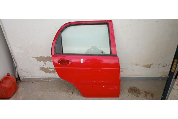 Recambio de puerta trasera derecha para daewoo matiz 0.8 cat referencia OEM IAM   
