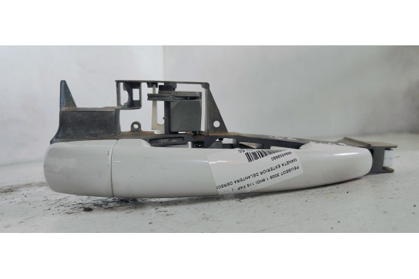Recambio de maneta exterior delantera derecha para peugeot 3008 1.6hdi 115 fap referencia OEM IAM 9684559980  