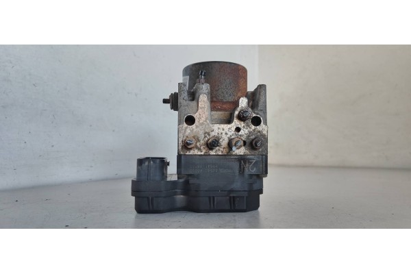 Recambio de abs para lexus rx 300(mcu35) 3.0 v6 cat referencia OEM IAM 4454048060  
