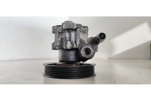 Recambio de bomba direccion para land rover freelander se familiar referencia OEM IAM   